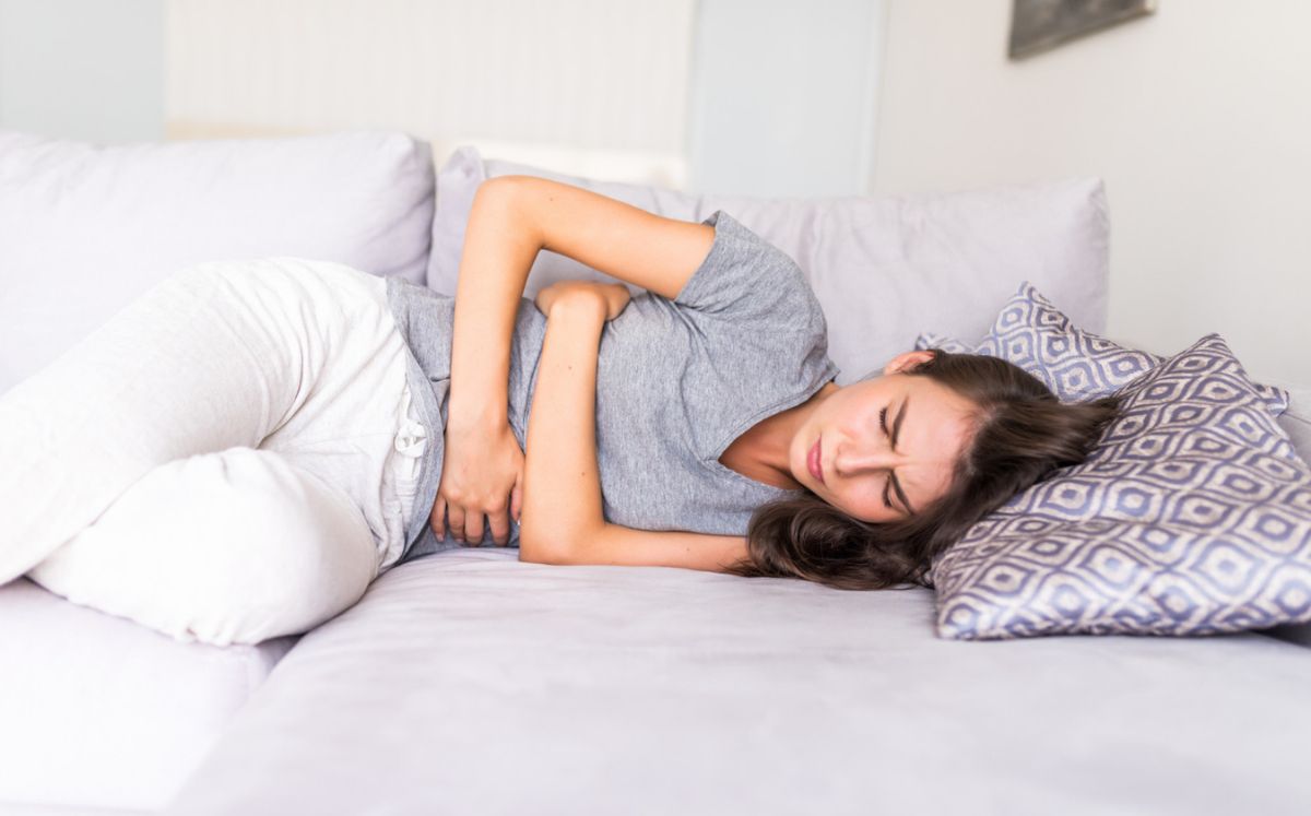 Dolor de cólicos es similar al de un infarto según estudio (Foto: Freepik)