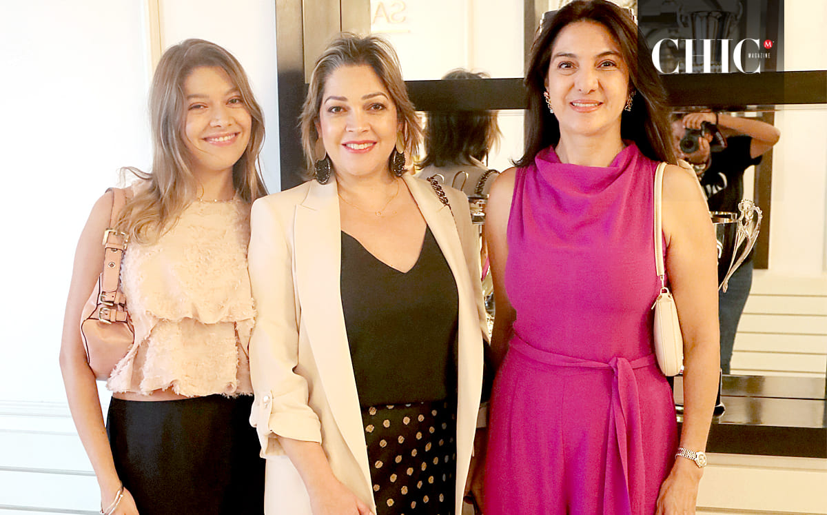 MARÍA ISABEL DÍAZ, ISABEL REYES Y LORENA VAZQUEZ