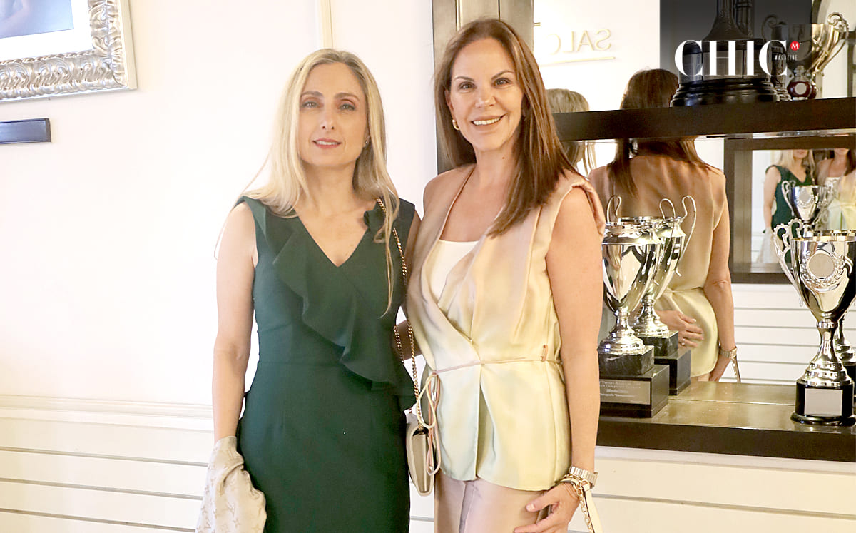 ODETTE DE NADER Y SANDRA MANZUR