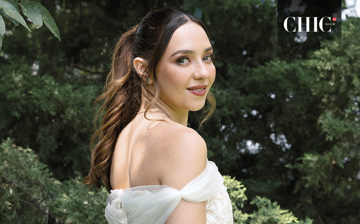 REGINA RÍOS lució un vestido de Whiteplan que mandó a pedir especialmente desde Vietnam