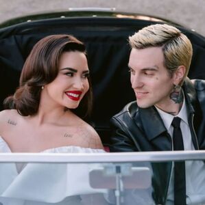 Demi Lovato: Vestidos de novia en su boda con Jordan Lutes (Foto: Instagram)