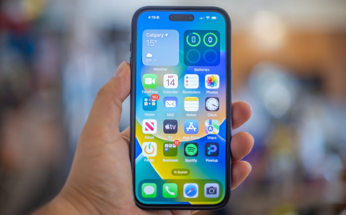Esta función del iPhone te dejará enviar mensajes vía satélite (Getty Images)