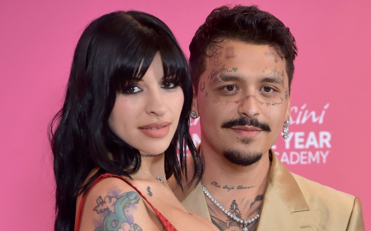 Cazzu se reencontró con los papás y la hermana de Christian Nodal (Getty Images)