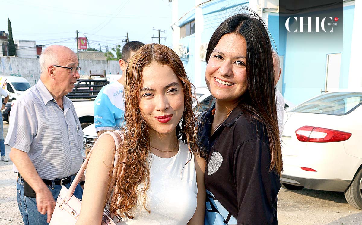 Andrea Garza y Thalia Galvan asistieron al partido