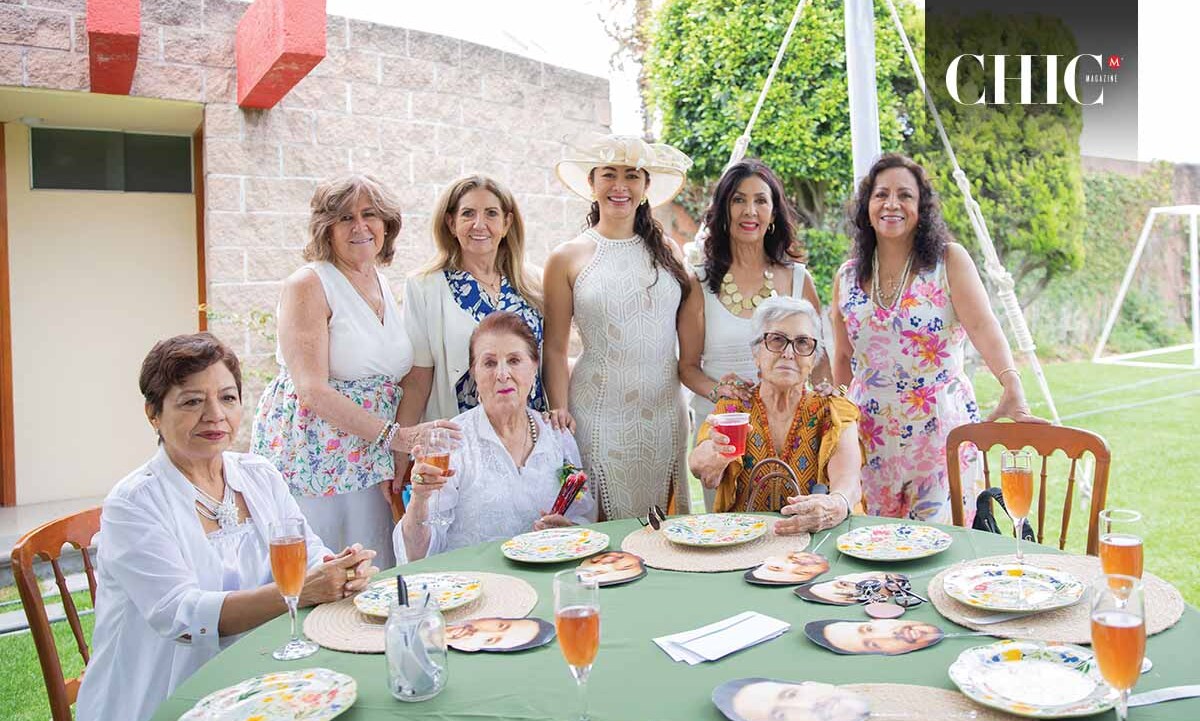 Martha García, Lulu Esmejaud, María Elena Corte, Magda Sorcia, Magdalena Sorcia, Olivia Contreras y Araceli Ramírez