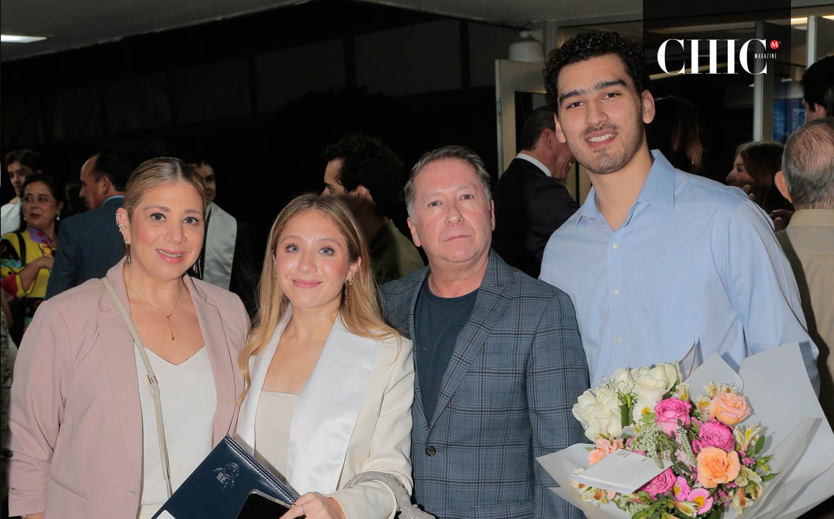 Ale Martinez, Isabella Luna, Victor Luna y Miguel Espinosa