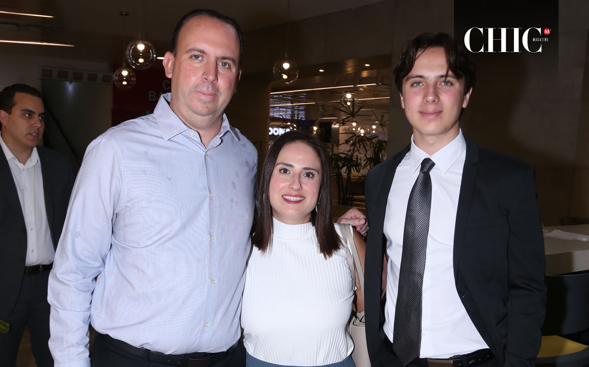 Alfonso Gorena, Marcela Porte y Andrés Gorena