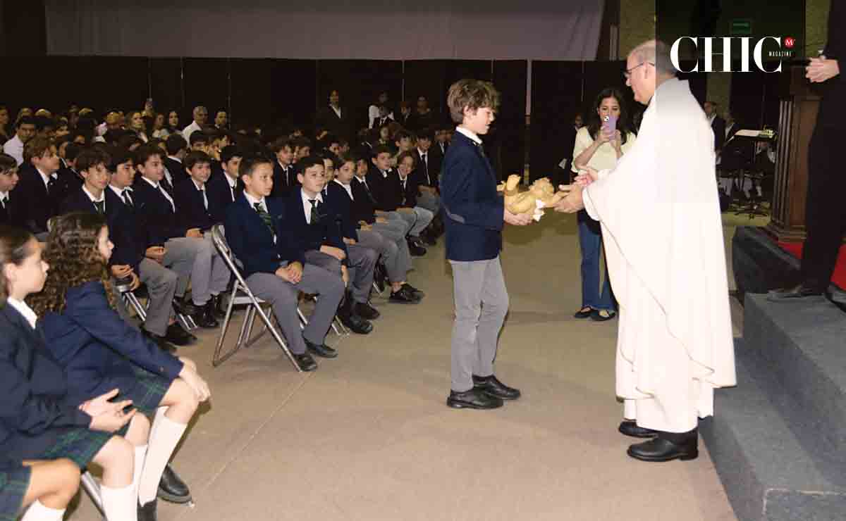 Alumnos en la ceremonia religiosa / Fotos: Omar Valdez