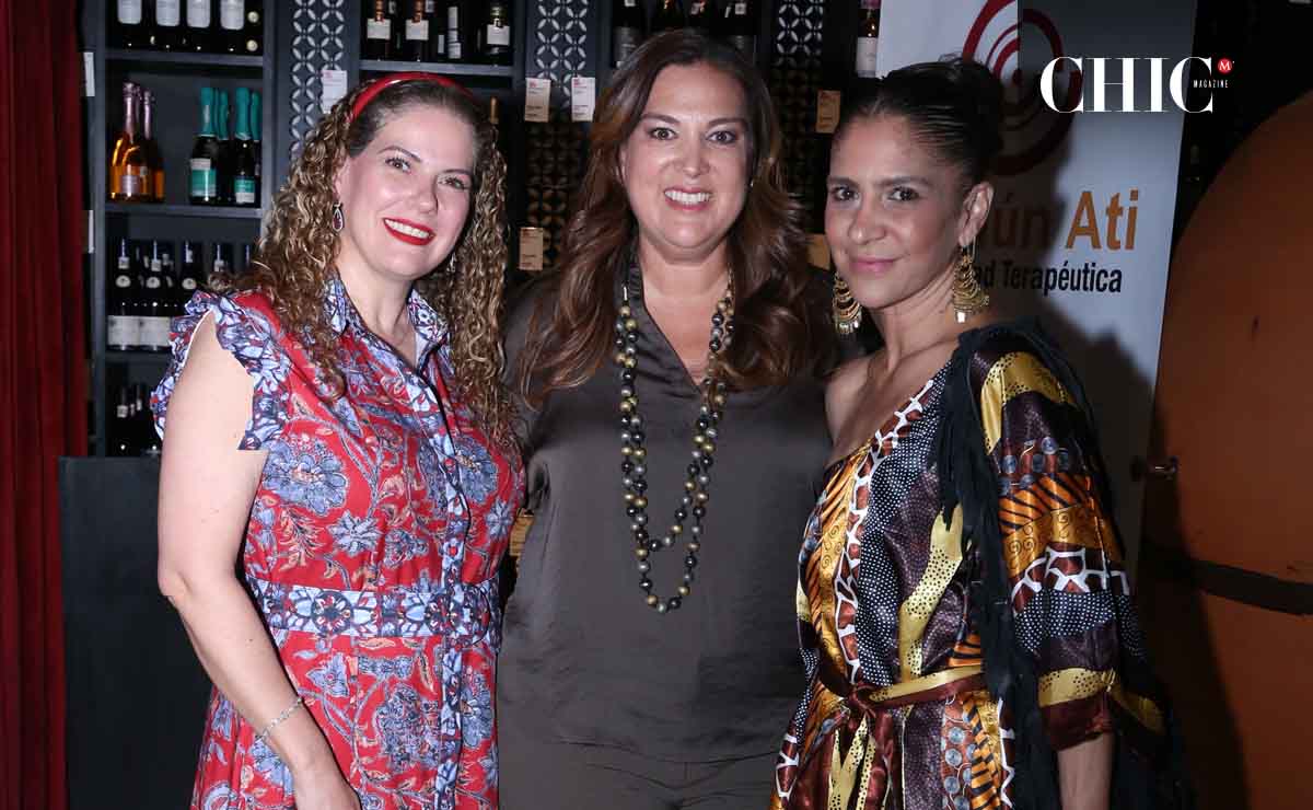Ana Consuelo De Alba, Gabriela Farías y Sandra De la Garza / Fotos: Roberto Alvarado