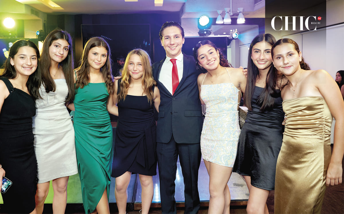 María Saro, Rebecca Vazquez, Renata Chuy, María José Benítez, Patricio Godoy, Alexa Trejo, Victoria Toy y Paulina Godoy