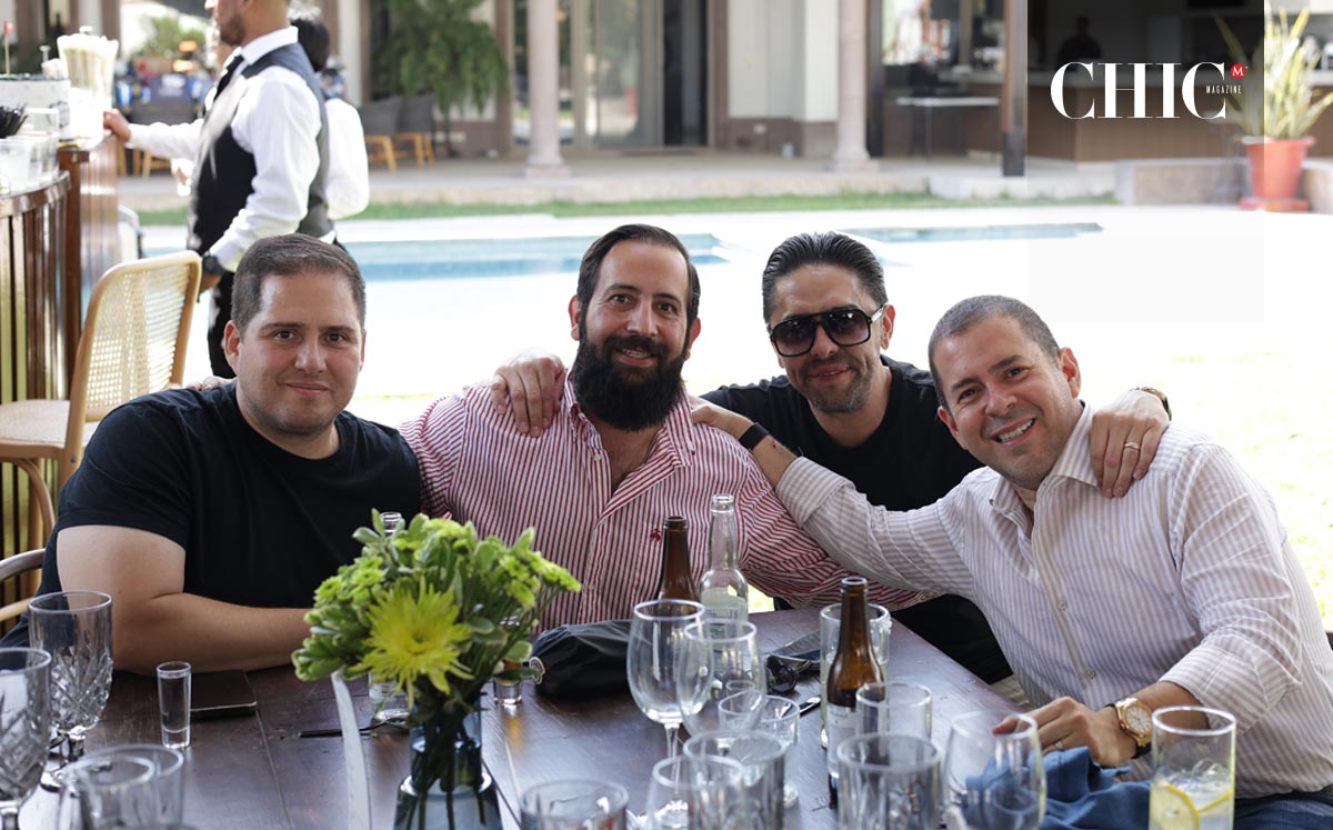 Pepe, Marcos, Andrés y Luis Jorge