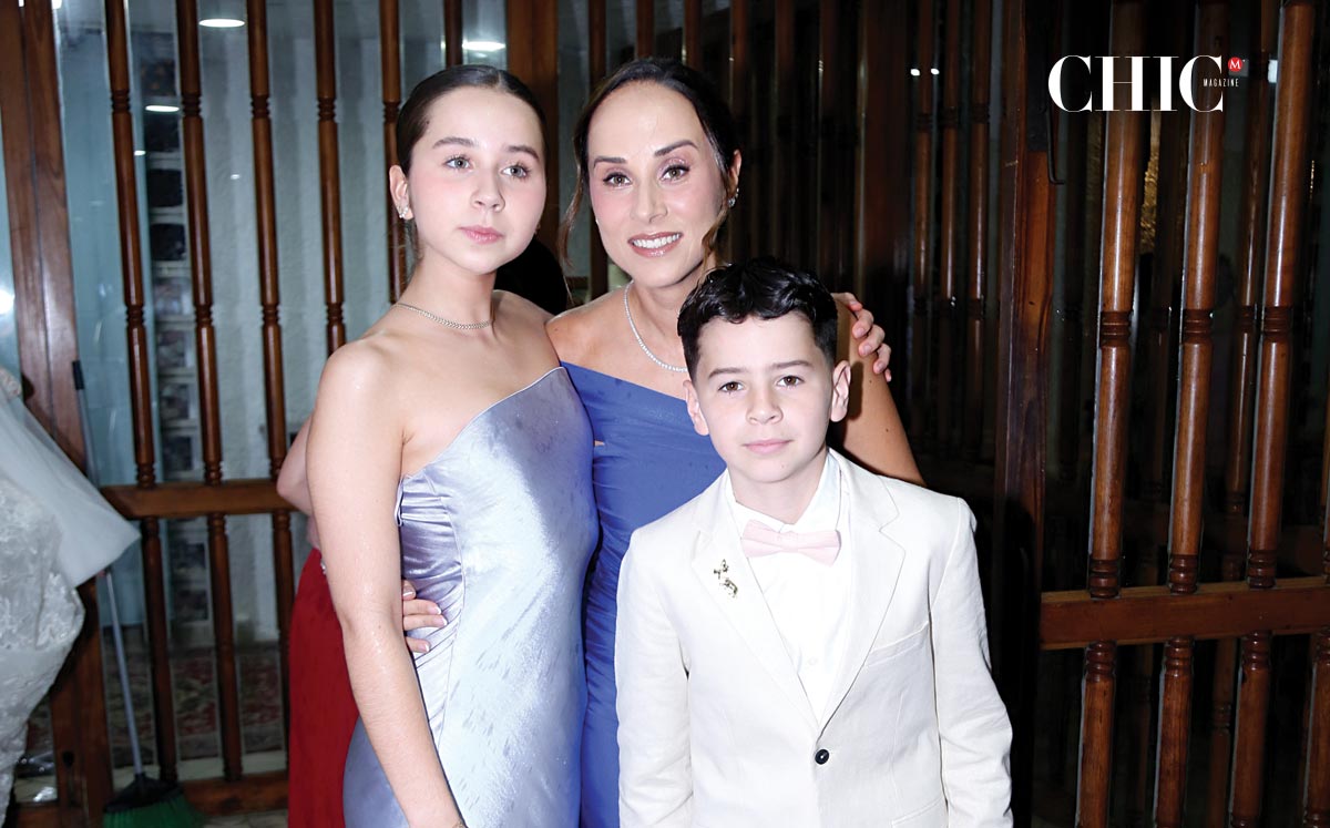 Regina Villarreal, Florencia Villa y Bernardo Villarreal