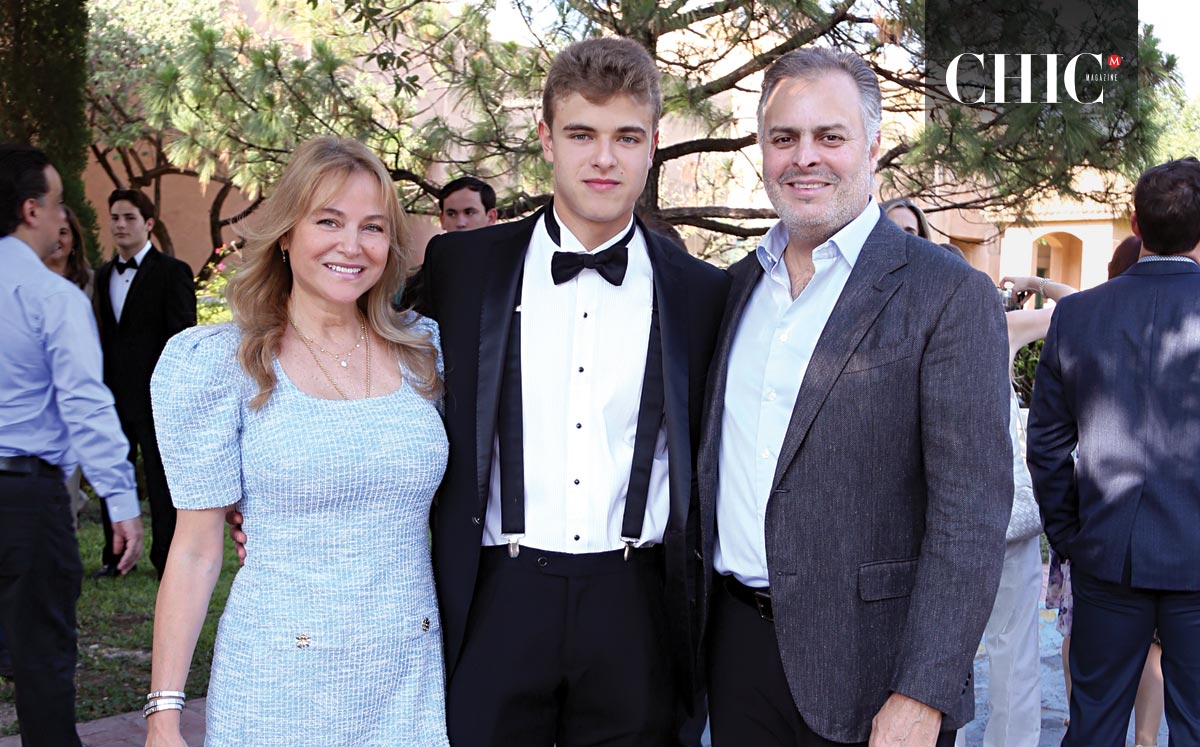 Ana Cristina Celada de Garza, José Miguel Garza y Juan Carlos Garza