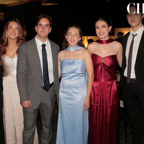 Alfonso Cantu, Roberta Junco, Santiago Rivas, Mariana Cams, Montse Borrego y Wicho Morales