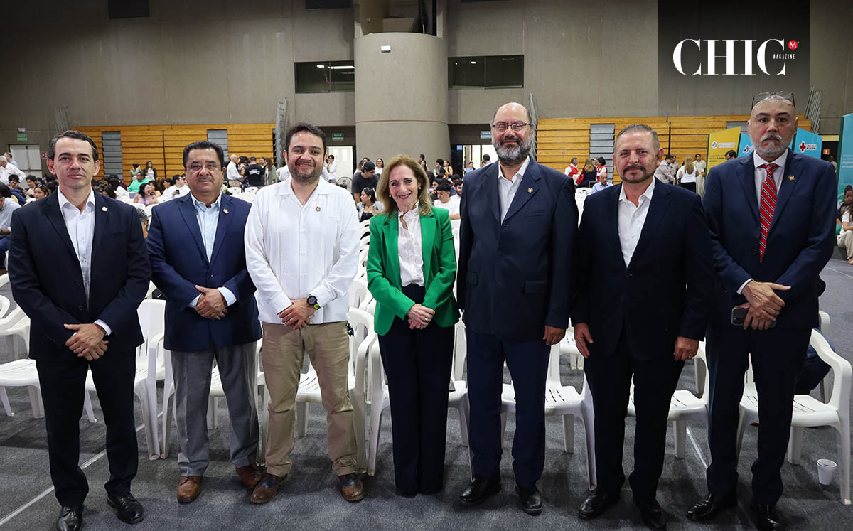 Jorge Charles, José Luis Del ÁNgel, Óscar Flores, Gloria Septien, Arturo Bazaldua, Ricardo Santos y Leobardo Saldivar