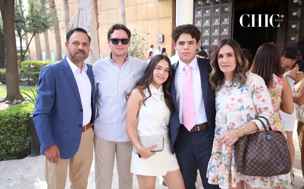 Juan, Diego, Ana Sofía, Camilo y Adriana