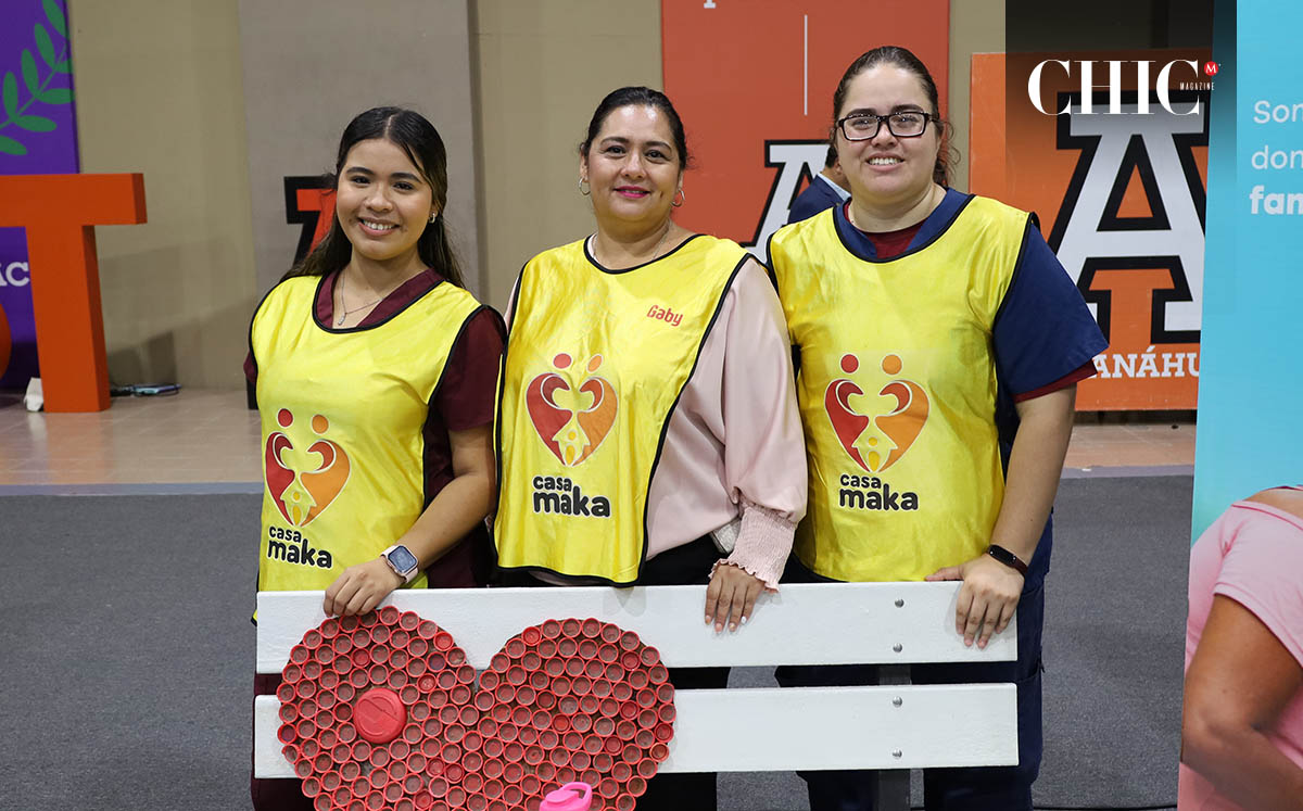Mara Uriegas, Gabriela García y Gaby Betancourt
