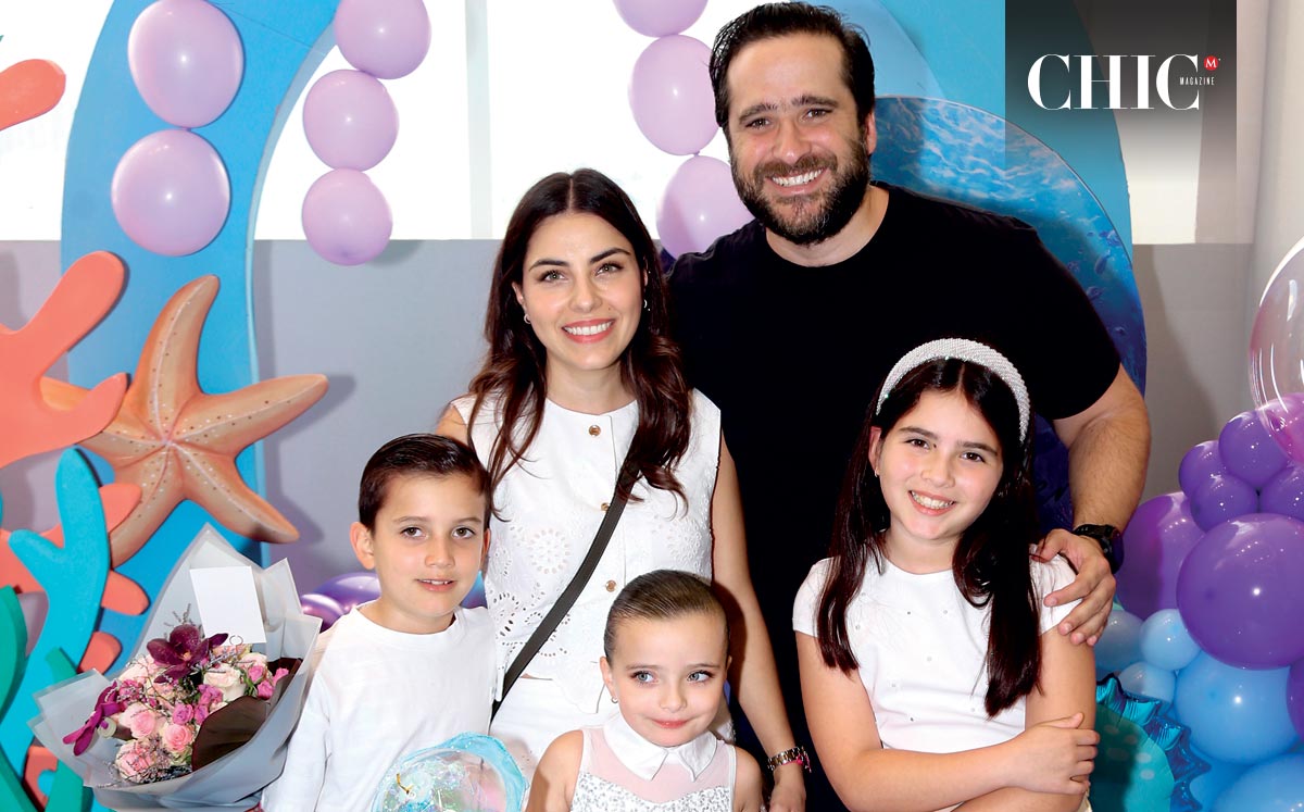 Alejandra González, Juan Mena, Juan Pablo Mena, Lucía Mena e Isabel Mena