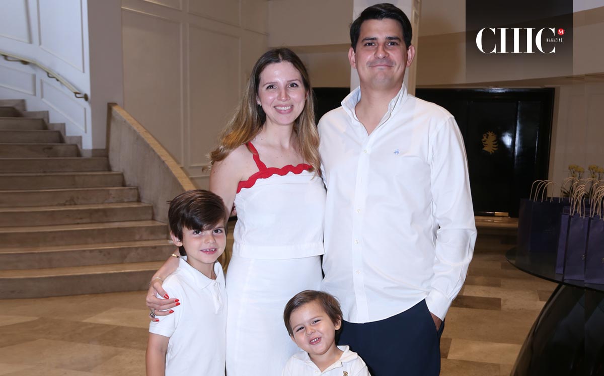 Alejandra Wise, Gabriel Viesca, Gabriel Viesca y Daniel Viesca