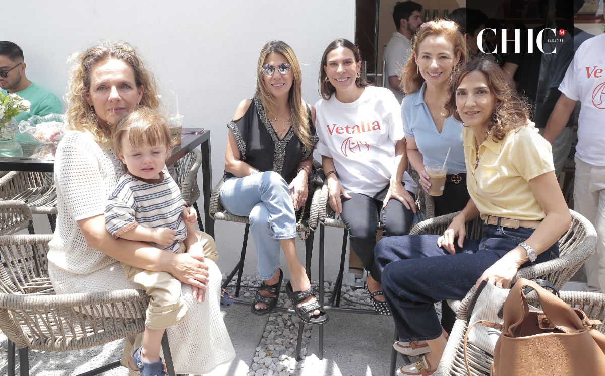 Cordelia Zambrano, Sebastián Rodríguez, Cynthia Benítez, Marion Benítez Landa, María Eugenia Miramontes y Terry Smith | Foto: Daniel Saldívar