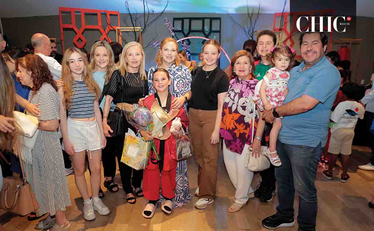 Caro Flores, Dany Benavides, Consuelo Ibarra, Jéssica Benavides, Eva Margáin, María Ibarra, Miguel Margáin, Miguel Margáin y Elisa Margáin