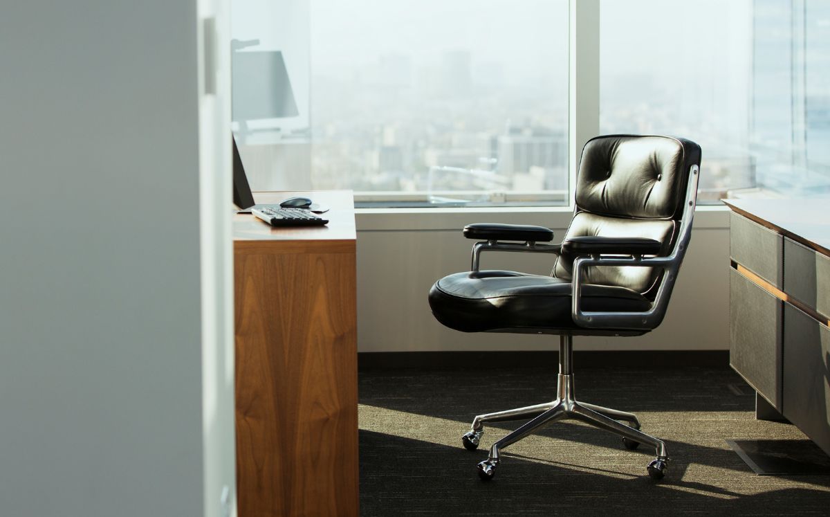 La ley silla ya entró en vigor y esto debes hacer si tu empresa no la está respetando (Getty Images)