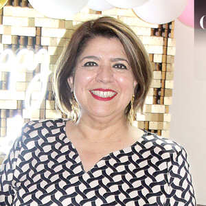 Liliana Delgado disfrutando de la celebración por su cumpleaños