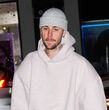 Justin Bieber dejó ver su lado más humano con los paparazzi y terminó con los rumores de problemas con su esposa (Instagram)