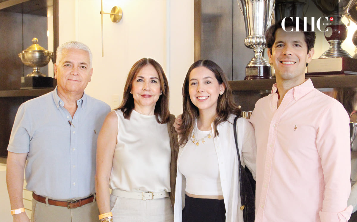 Emmanuel Camarillo, Gabriela Vilaclara, Ana Paula Camarillo y Fernando Aragon disfrutaron la celebración en familia