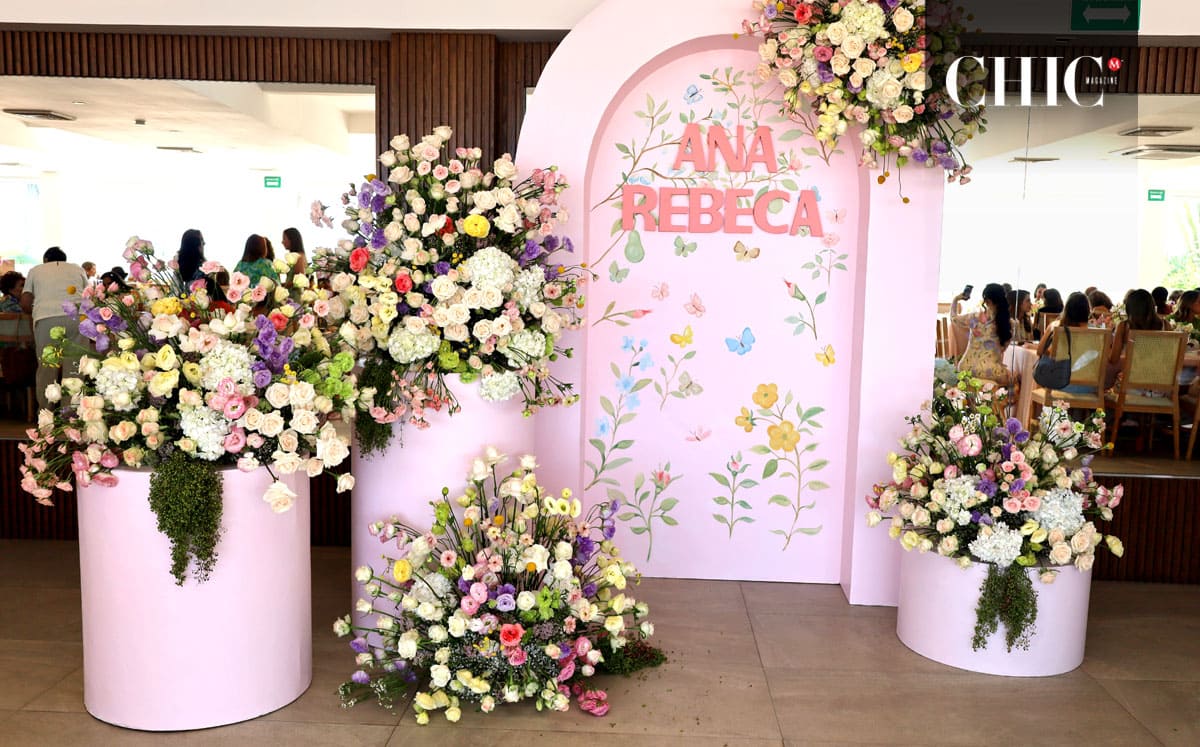Las invitadas pudieron disfrutar de un hermoso back floral