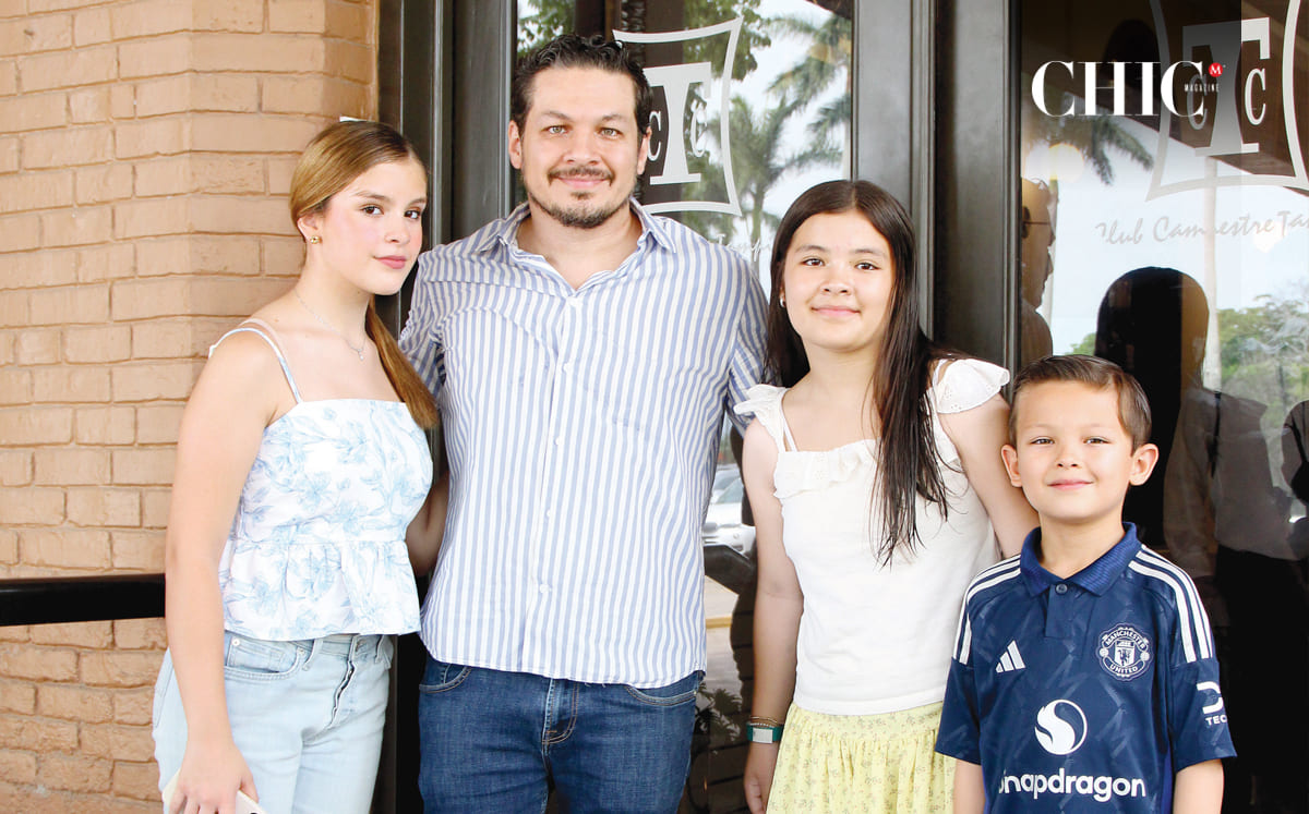 Isabela Elizondo, Ricardo Elizondo, Sofía Elizondo y Ricardo Elizondo