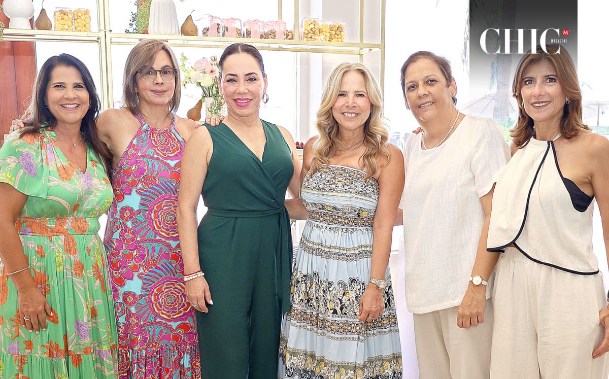 En el salón principal del Hotel Boutique Soleare, Rebeca Treviño celebró su baby shower, rodeada de su familia y mejores amigas