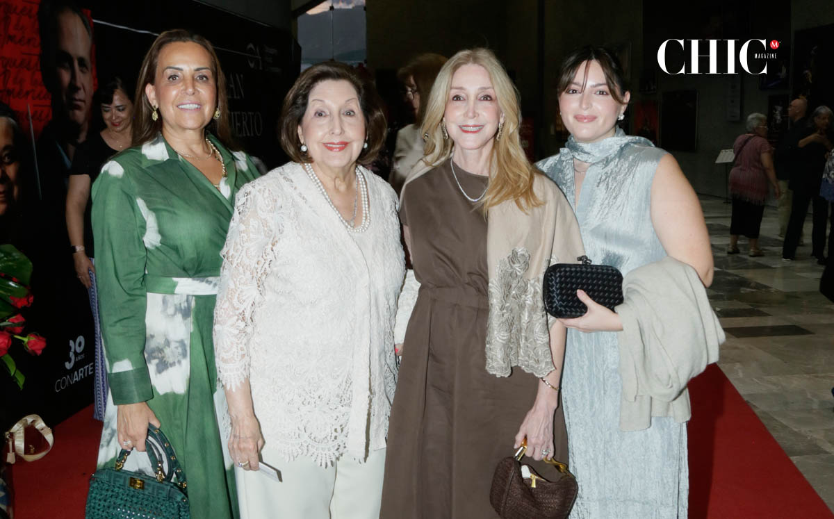 Sagrario Hinojosa Canales, Magdalena Garza, Bárbara Herrera y Vera Medrano