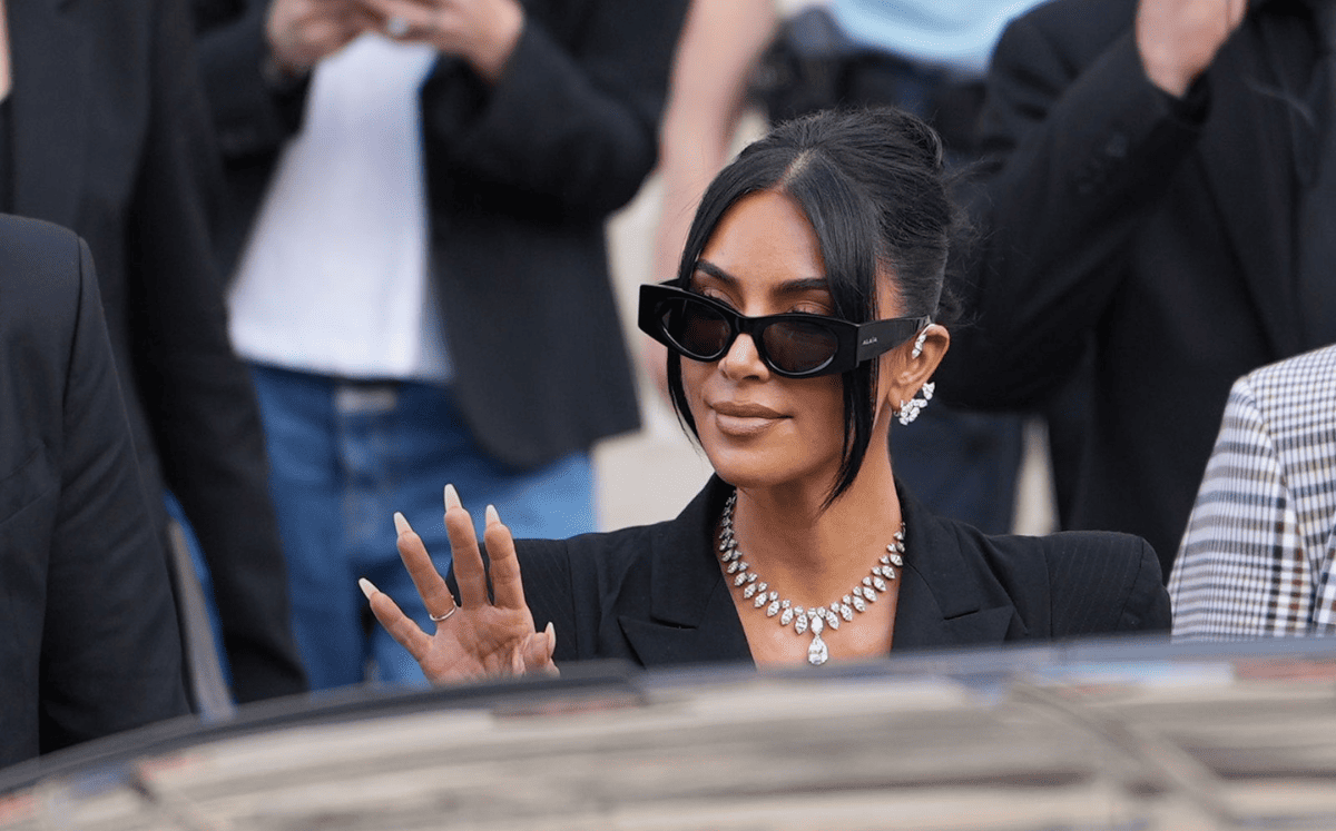 Kim Kardashian es comparada con Bianca Censori por polémico look en la boda de Jeff Bezos (Foto: Getty Images)