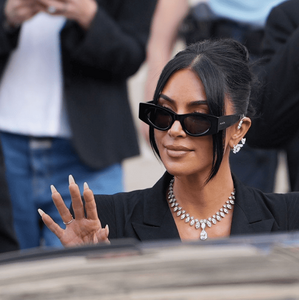 Kim Kardashian es comparada con Bianca Censori por polémico look en la boda de Jeff Bezos (Foto: Getty Images)