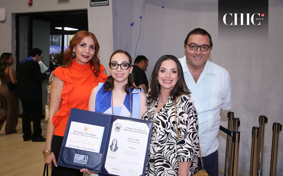 Ana, Pily, María del Pilar y Sergio