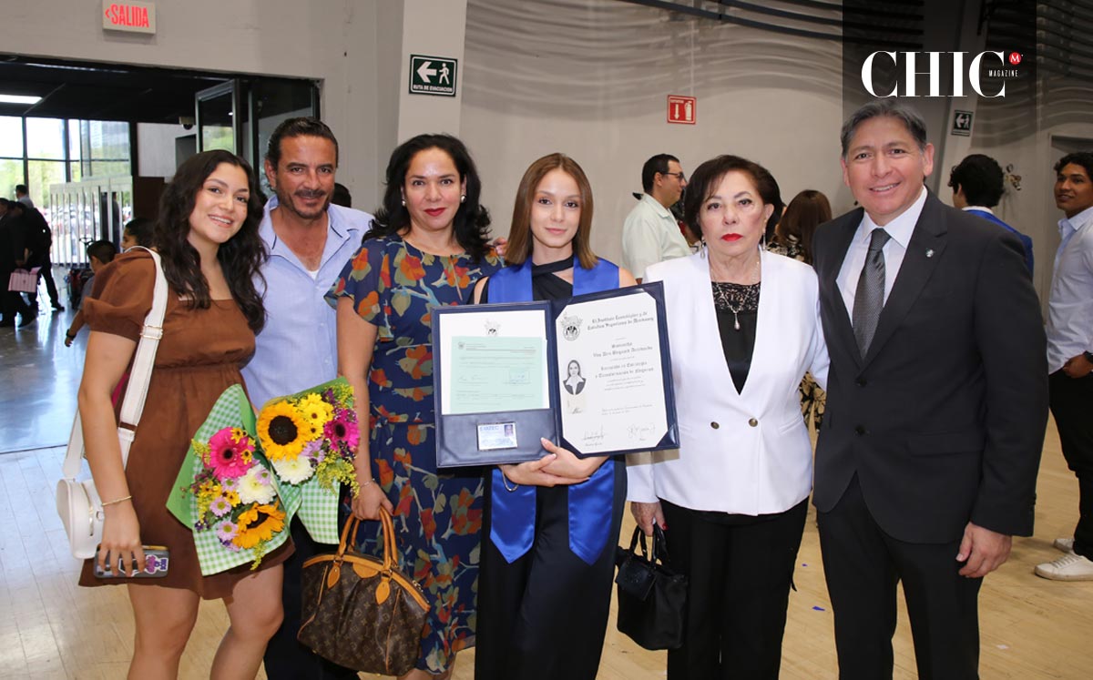 Daniela, Antonio, Juana María, Samantha, Juana María y Mateo
