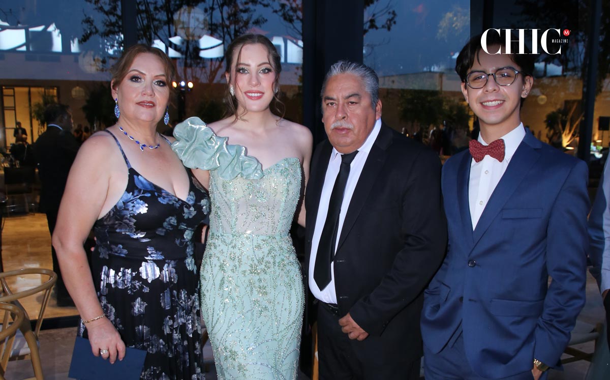 María Elena, Keyla, Emilio y Miguel