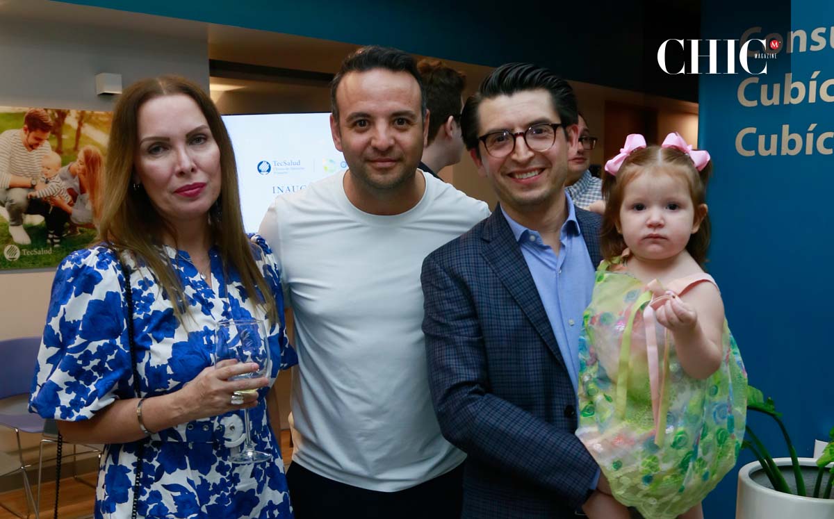 Claudia Ayala, Tony Lozano, Juan Francisco Lozano y Roberta Lozano