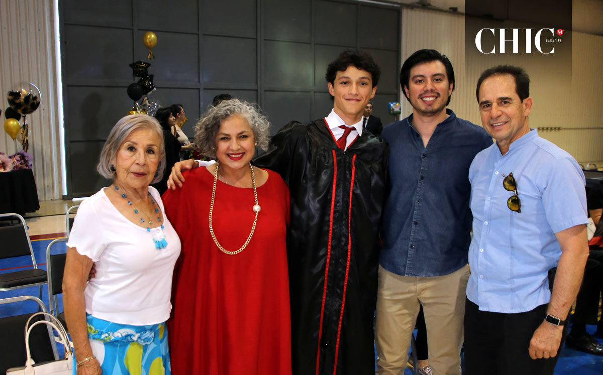 Dinna, Bety, Carlos, Eugenio y Federico