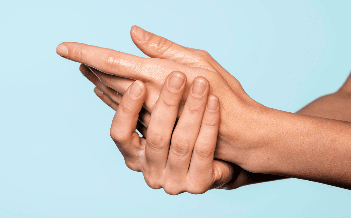 ¿Qué tan malo es tronarse los dedos de las manos? Esto dice la ciencia (Foto: Freepik)