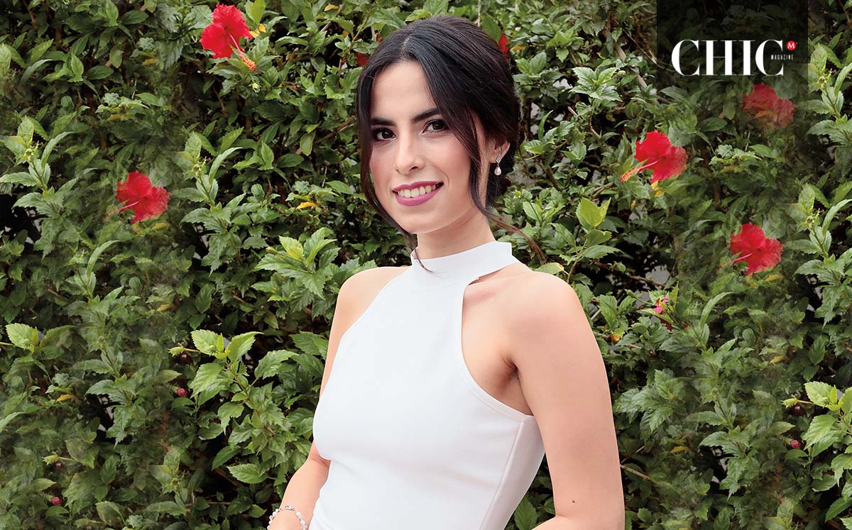 Rodeada del cariño de sus familiares y mejores amigas, Amalia Sánchez celebró su despedida de soltera en el Club Campestre Victoria