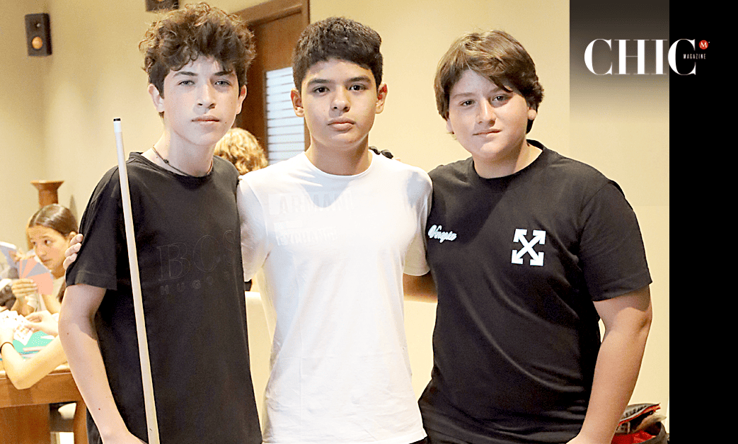 Alfonso Pérez, Rodrigo Ruiz y Diego Lacavex disfrutaron divertidas partidas de jenga y juegos de cartas