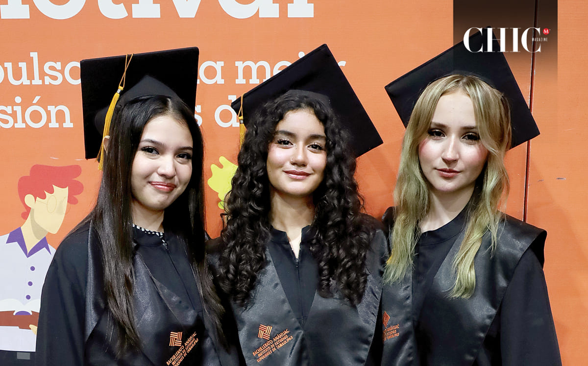 Daniela Rojas, Ciara Carrera y Karina Rocha en una jornada llena de orgullo para todos los presentes