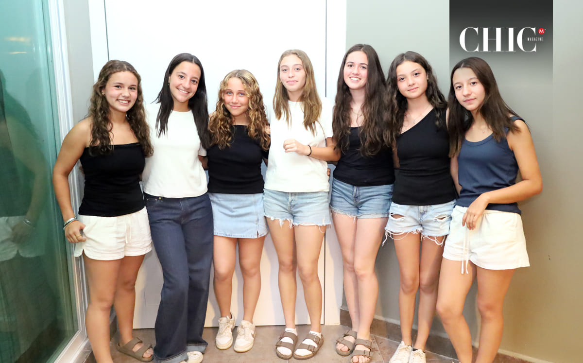 Natalia Quintanilla, Roberta Holguera, Majo Benitez, Paulina Briseño, María José Nigoche, Valeria Zavala y Fernanda Holguera