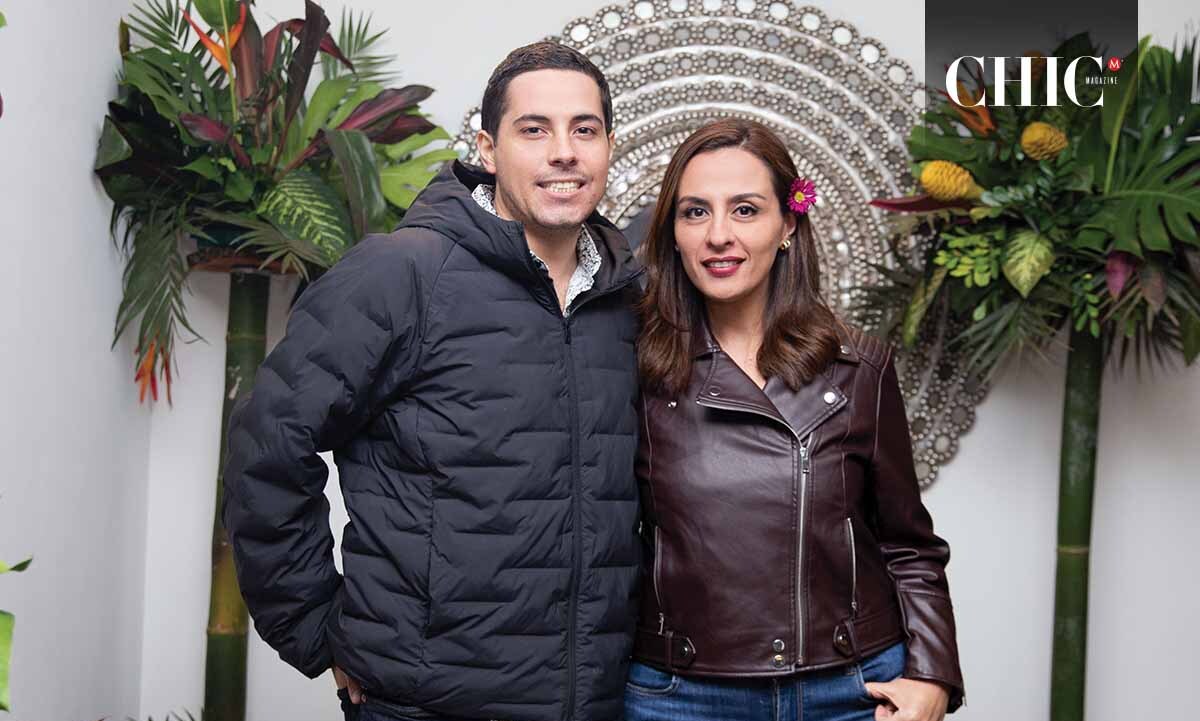 Alex Mejía y Ariana González