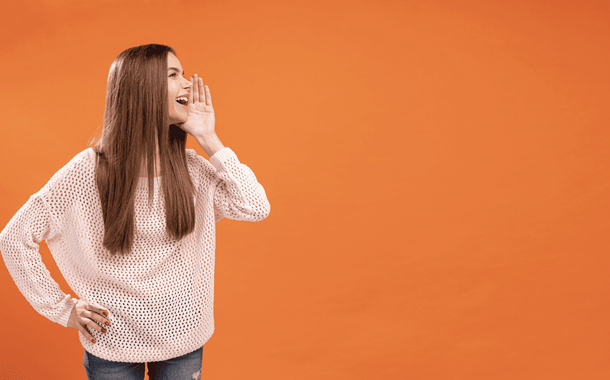 ¿Por qué hablamos solos? Lo que revela la psicología sobre este hábito (Foto: Freepik)