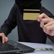 ¡No guardes los datos de tus tarjetas en internet! (Freepik)