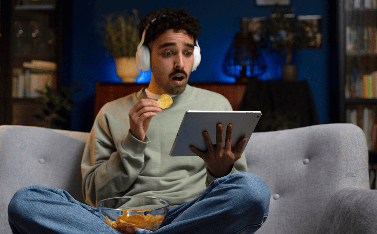 El "sensation seeking" es un rasgo común en la personalidad de quien gusta ver películas de terror (Foto: Freepik)