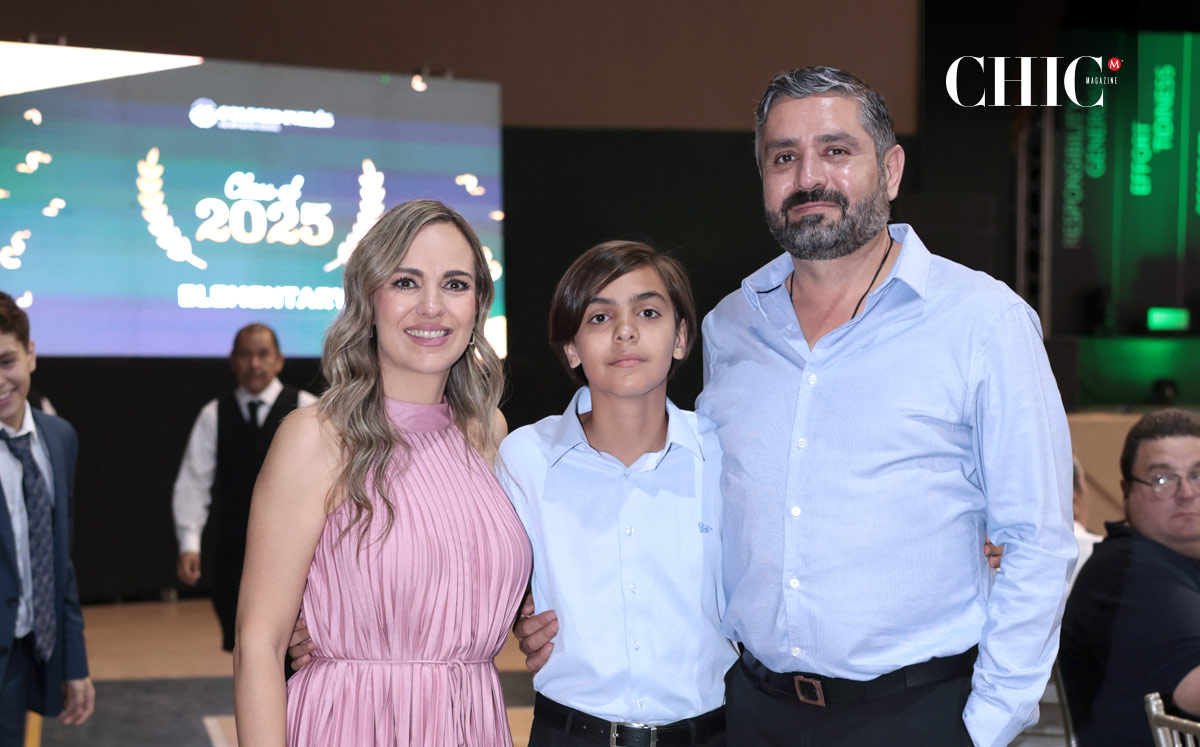 Alejandra, José Antonio y José Antonio